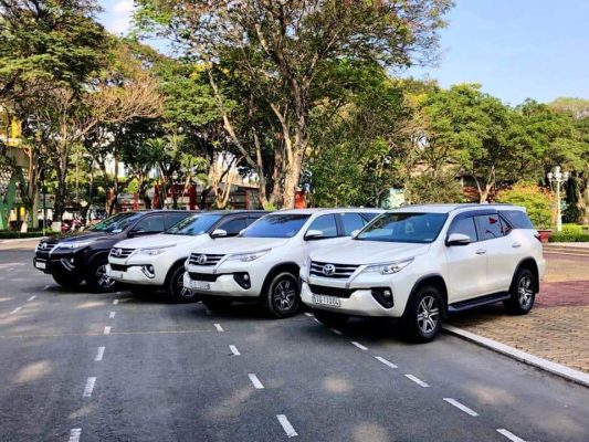 Vì sao thuê xe 7 chỗ ngày càng HOT năm 2025?