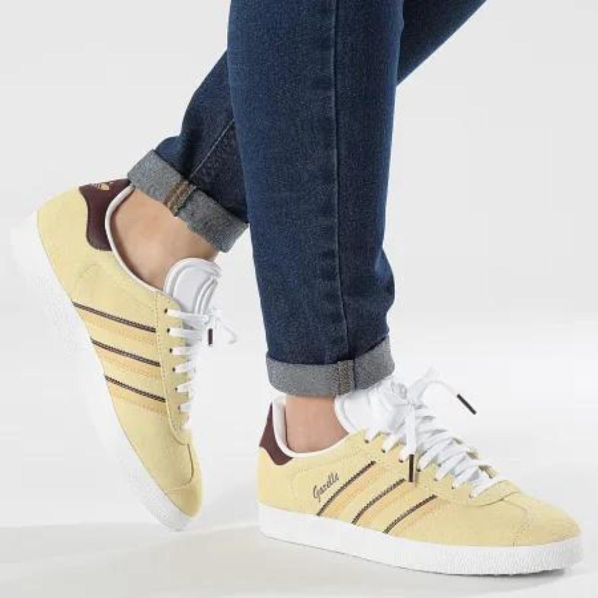 giay-adidas-gazelle-almost-yellow-maroon-wmns-ie0443-4