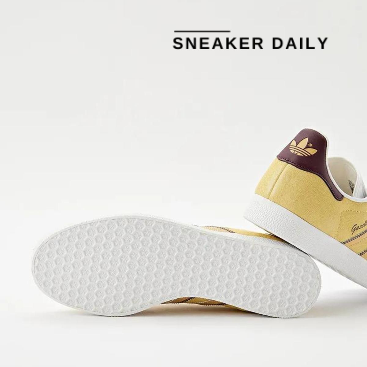 giay-adidas-gazelle-almost-yellow-maroon-wmns-ie0443-6