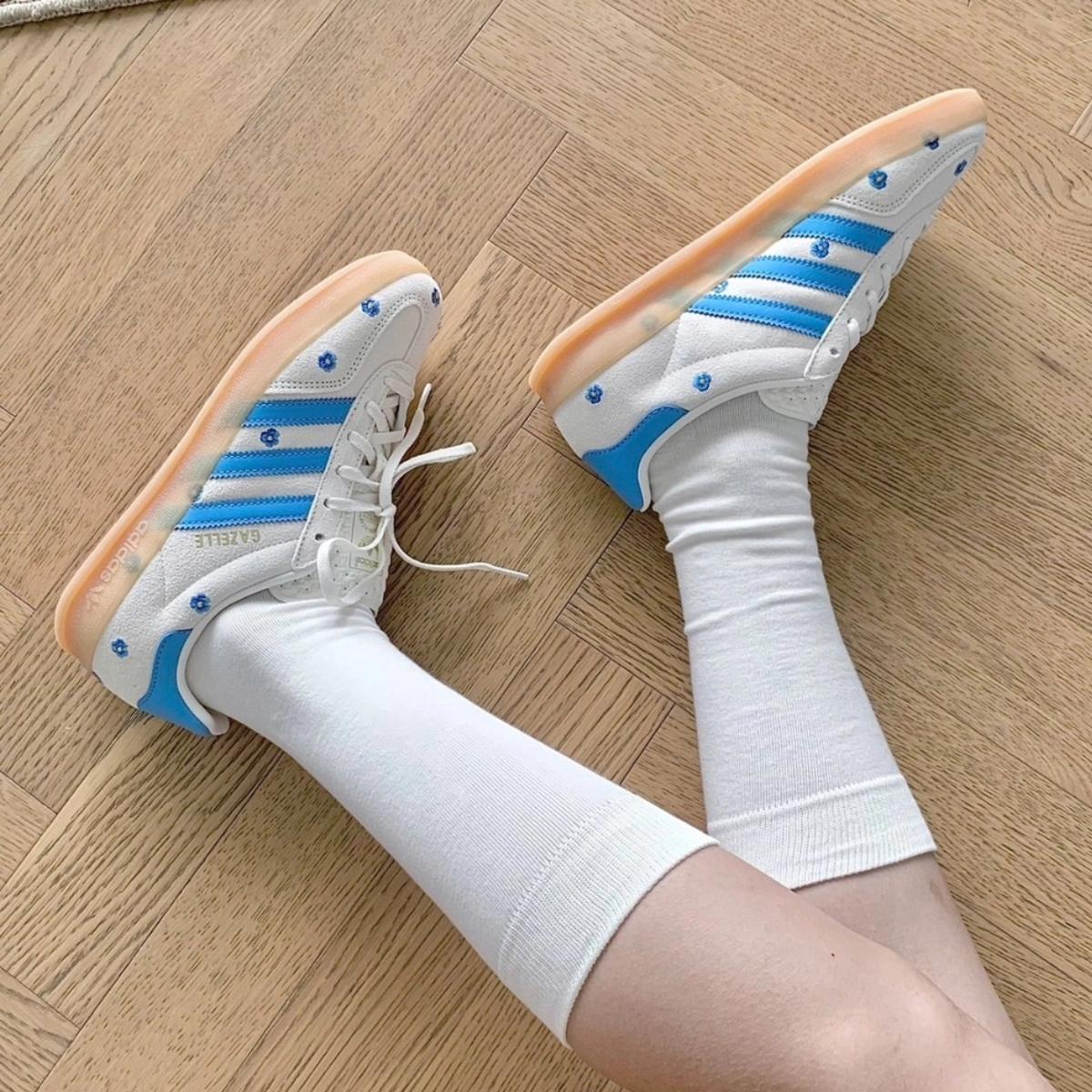 giay-adidas-gazelle-indoor-floral-white-blue-if4491-4