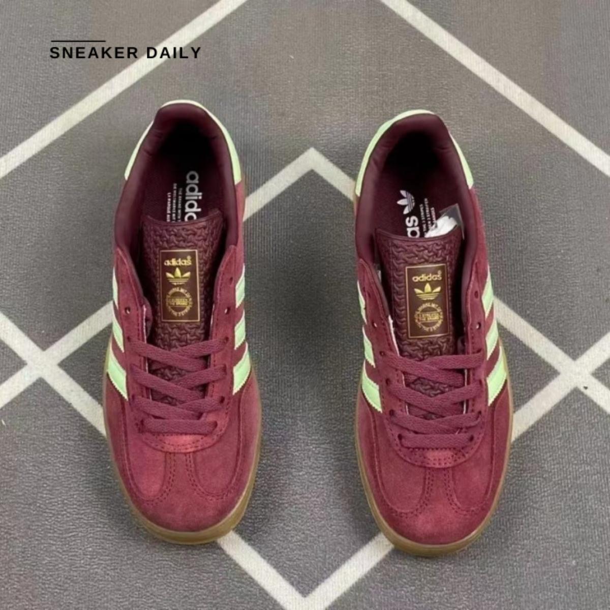 Kiểu dáng low-top cổ điển của Gazelle Indoor Red Semi Green Spark