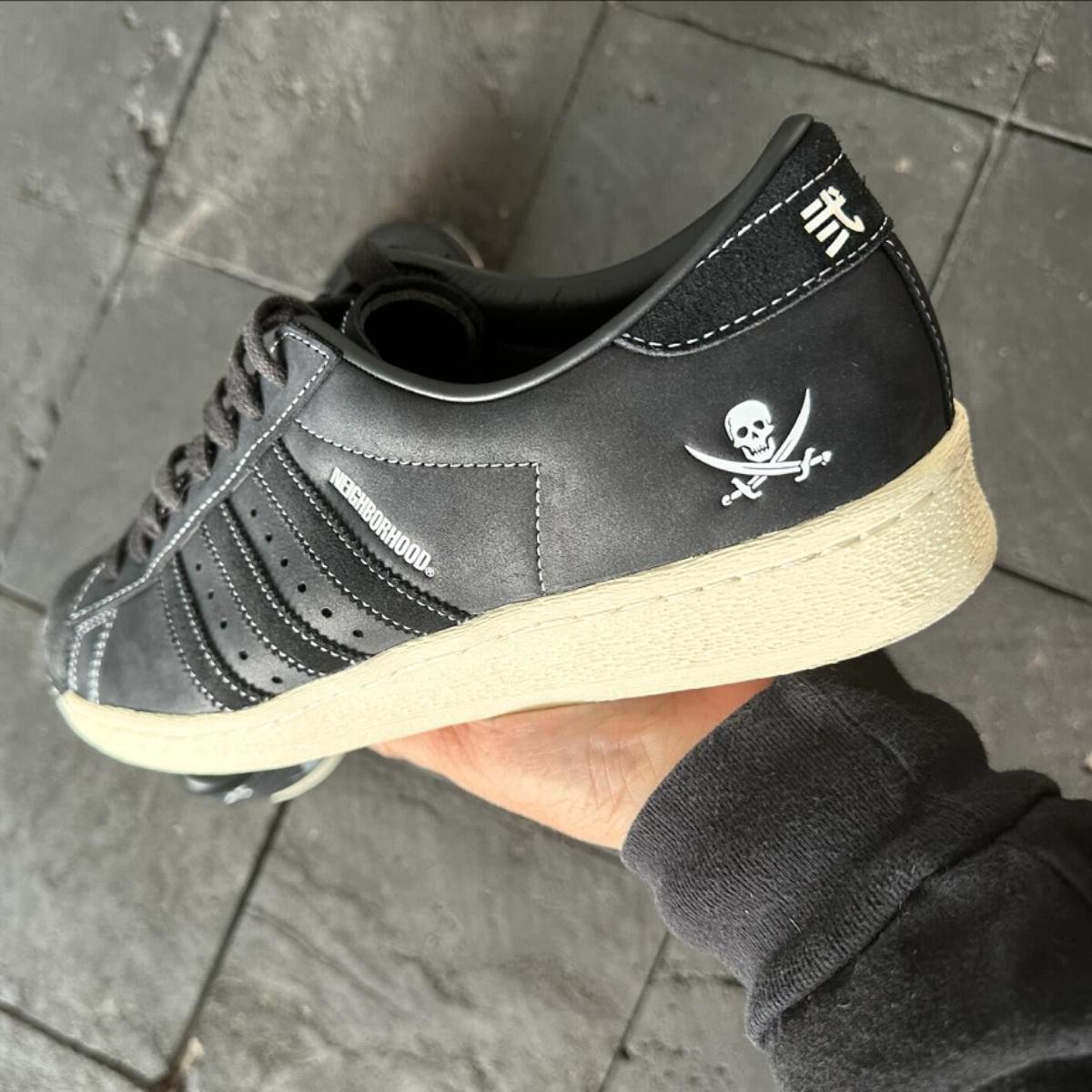 giay-adidas-originals-superstar-x-neighborhood-black-white-id8650-10