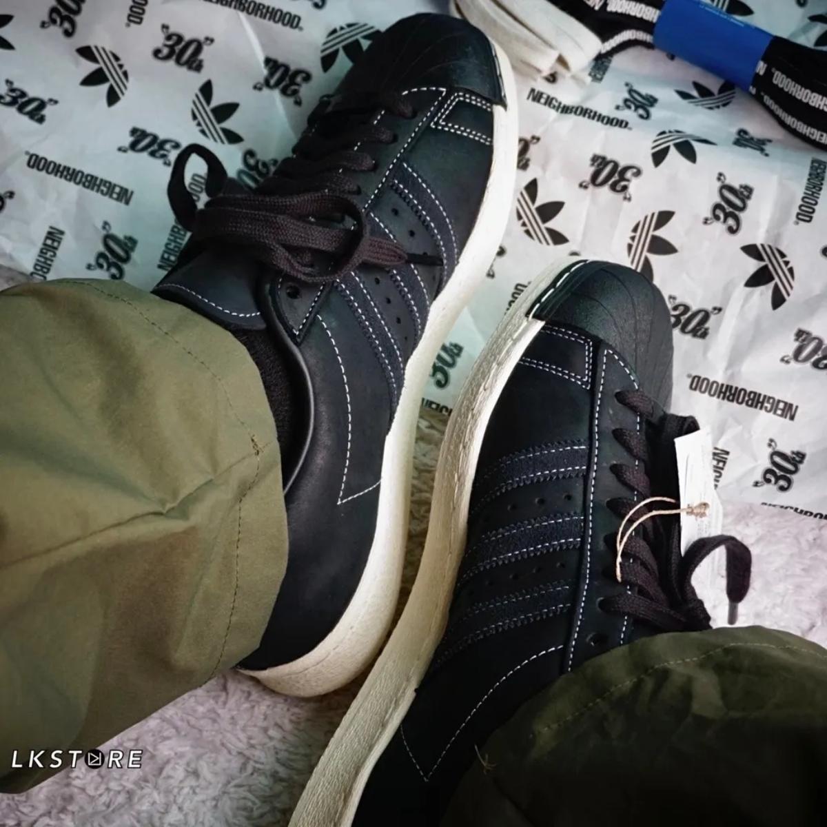 giay-adidas-originals-superstar-x-neighborhood-black-white-id8650-6