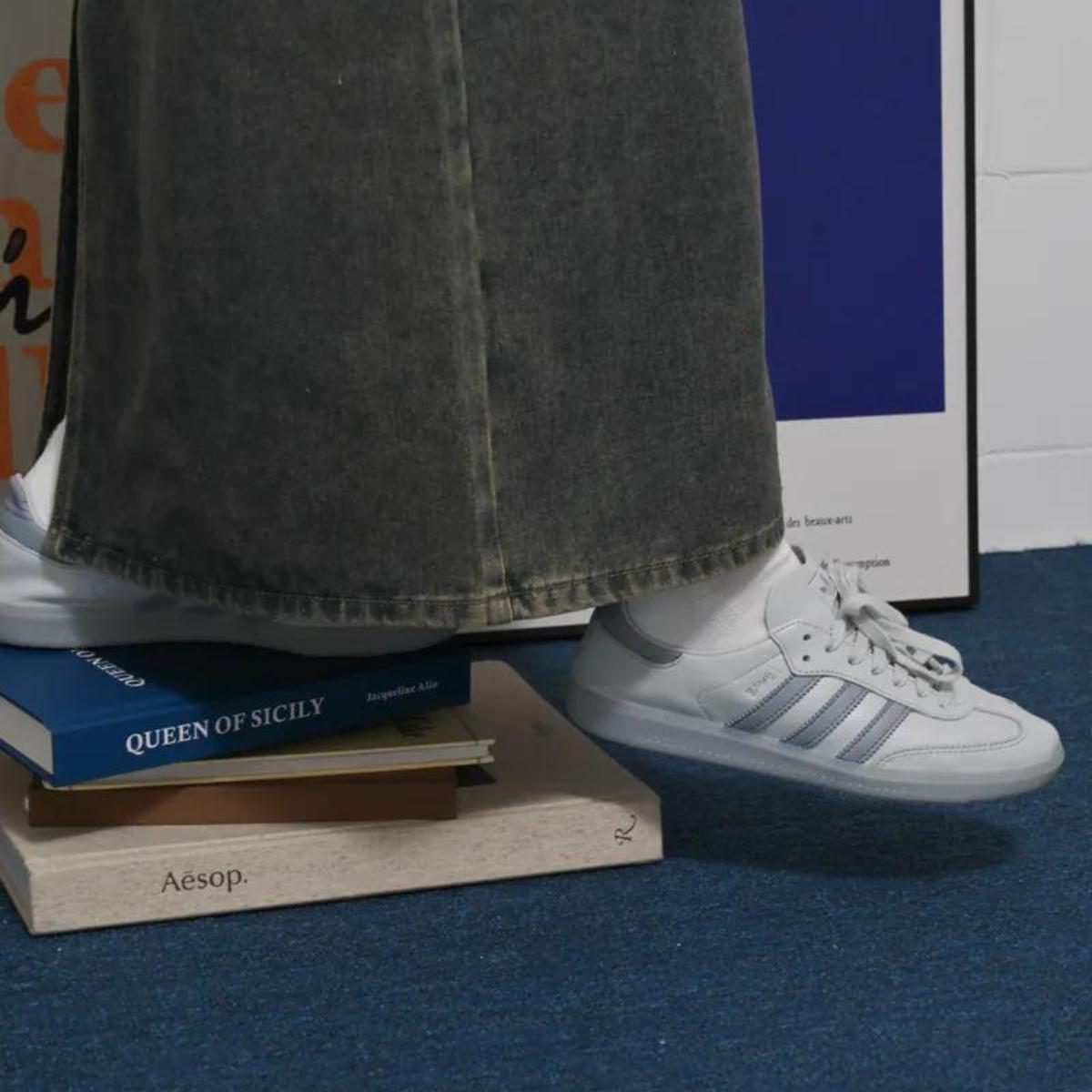giay-adidas-samba-decon-pantone-silver-metallic-ih5384-8