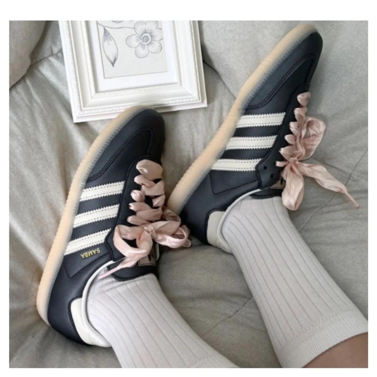 giay-adidas-samba-og-black-pink-ribbon-laces-ih8047-7