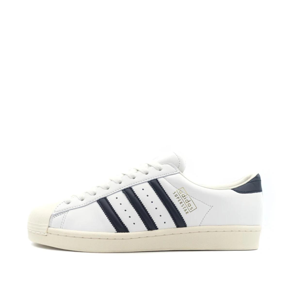 Giày Adidas Superstar Vintage White JQ3254 màu trắng với ba sọc đen